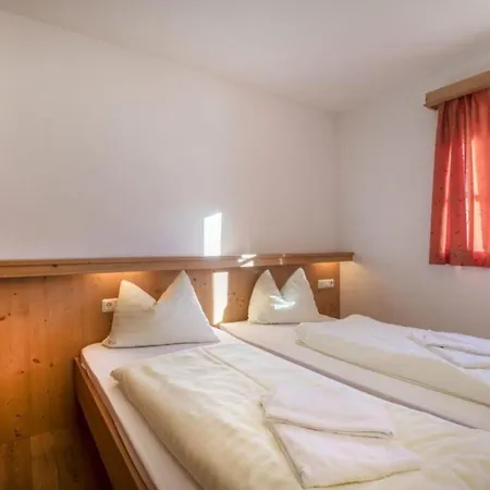 Schoneben Bauernhaus Ost Holiday home *