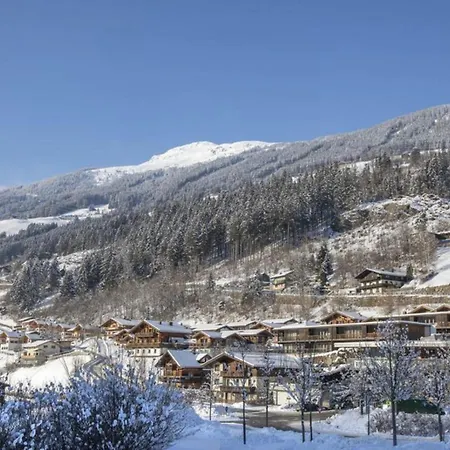 Schoneben Bauernhaus Ost Holiday home Wald im Pinzgau